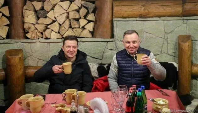 Uładzimir Zialenski i Andžej Duda ŭ pačatku 2022 hoda, jašče da vajny