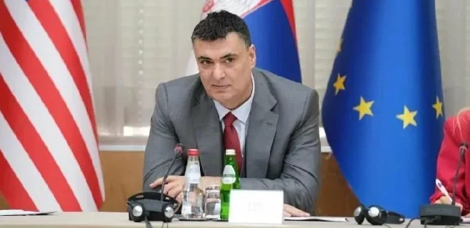 Ministr ekanomiki Sierbii Rade Basta. Fota: instagram.com/rade.basta/