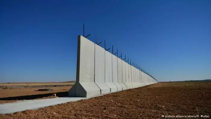 Стена на границе Турции и Сирии
