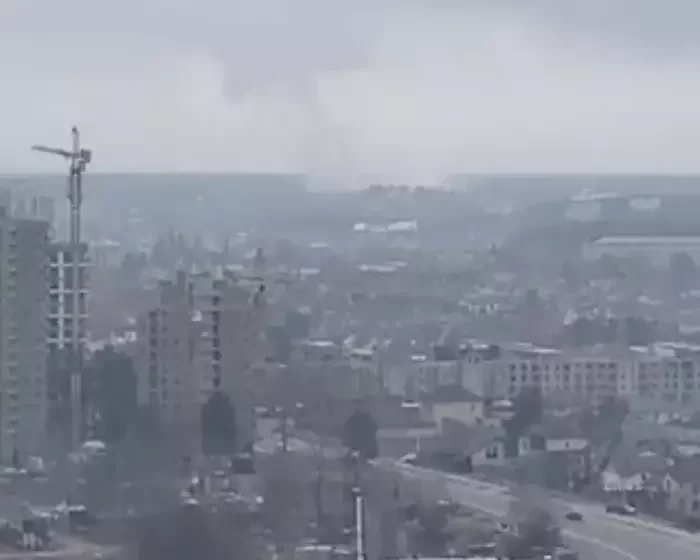Ракетный удар по Броварам, 24 февраля 2022 г. Скриншот «Новое время»