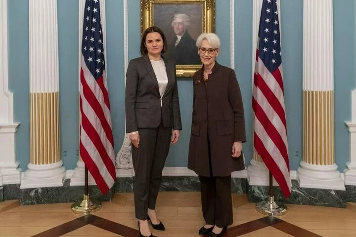 Светлана Тихановская и Венди Шерман. Фото: фото: twitter.com / DeputySecState