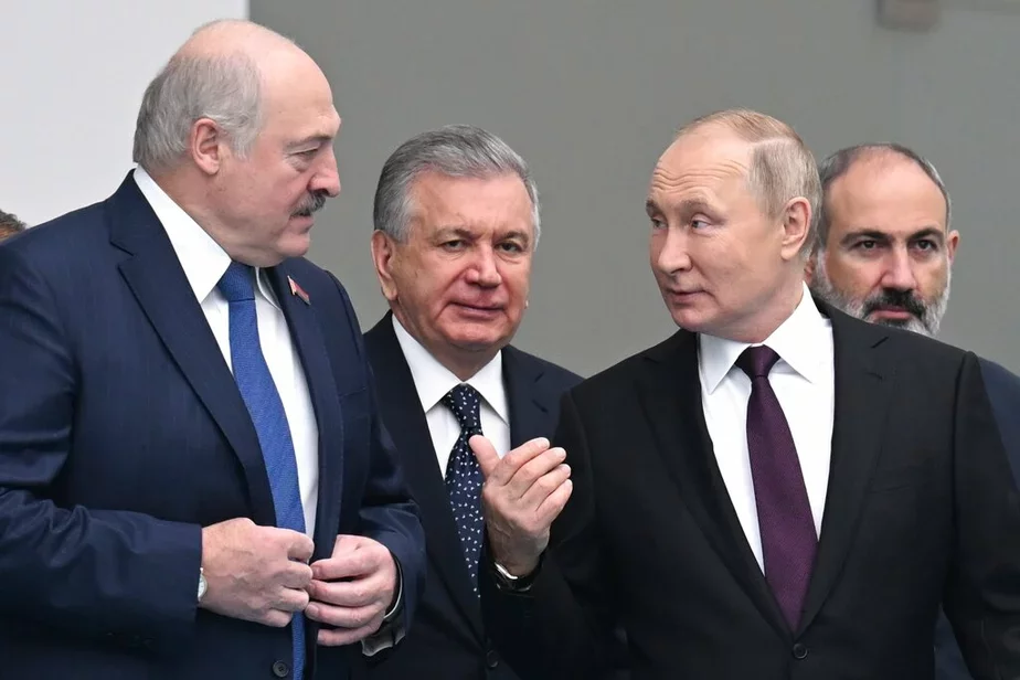 Александр Лукашенко и Владимир Путин в Кремле, октябрь 2022 года. Фото: AP