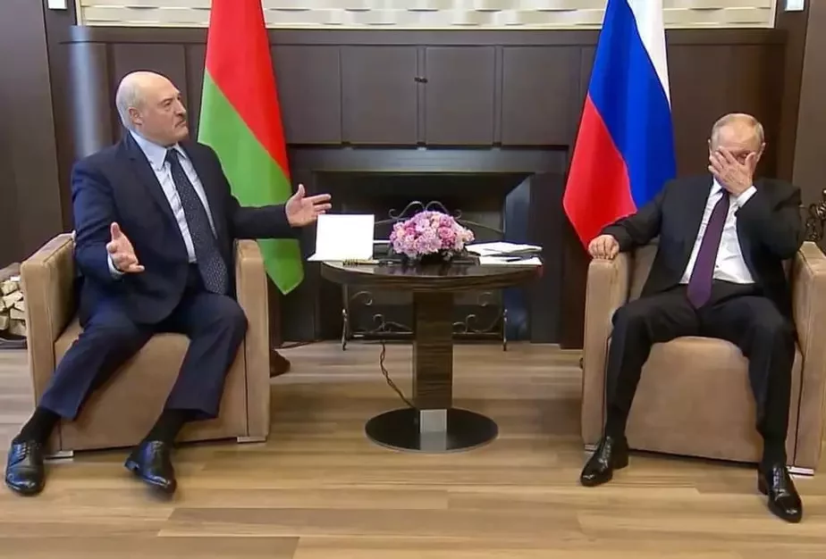 Аляксандр Лукашэнка (злева) і Уладзімір Пуцін. Скрыншот з відэа