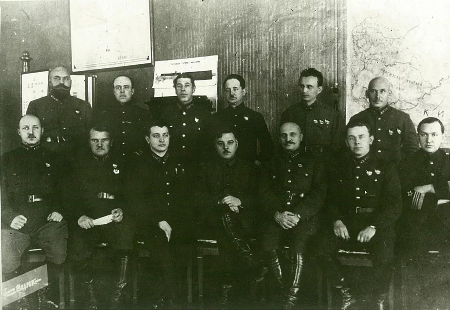 Встреча командиров Красной Армии. Фото Wikimedia Commons.
