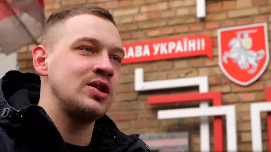 Jan Mielnikaŭ vajuje za niezaležnaść Ukrainy z 2014 hoda. Skrynšot ź videa «Biełsata»
