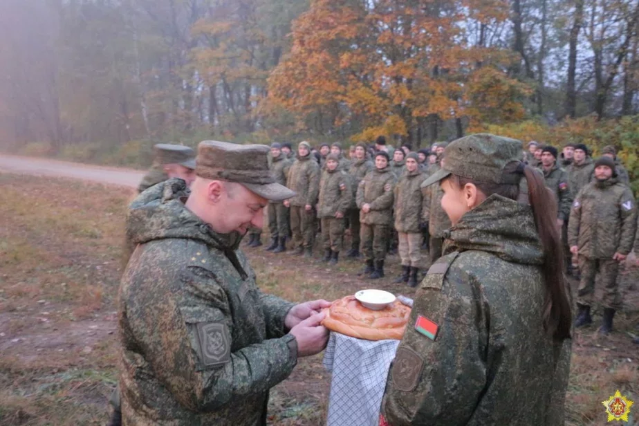 Белорусские военные встречают «гостей» из России