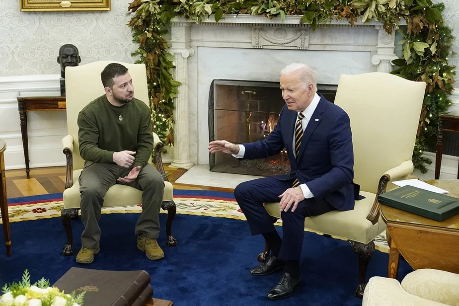 Джо Байден с Владимиром Зеленским в Белом доме в декабре 2022 года. AP Photo/Patrick Semansky
