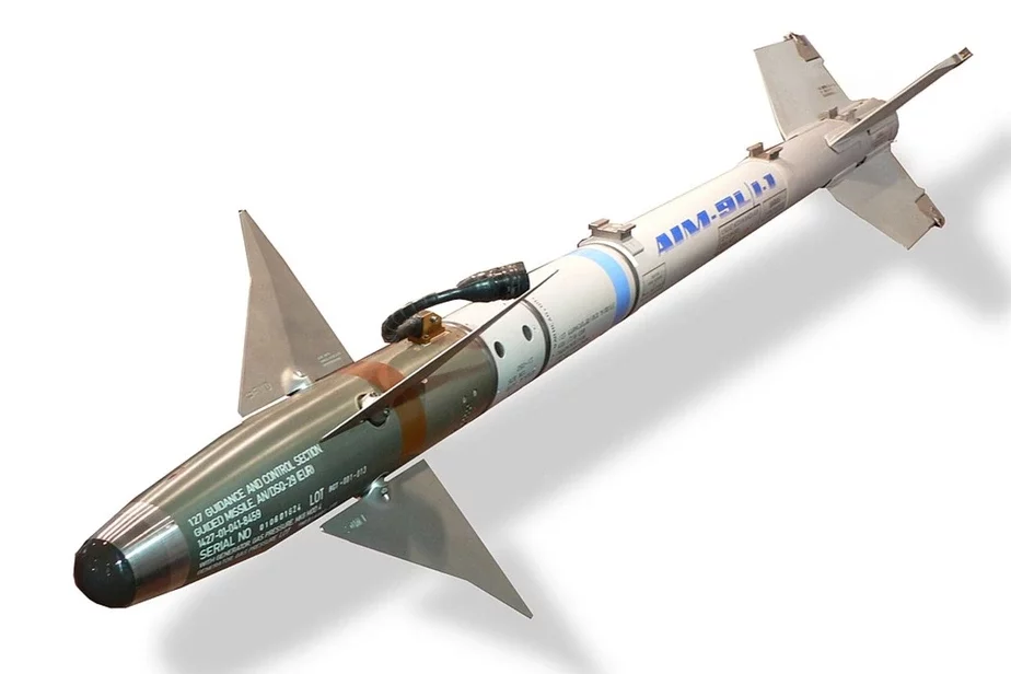 ракета АІМ-9L missile AIM-9L
