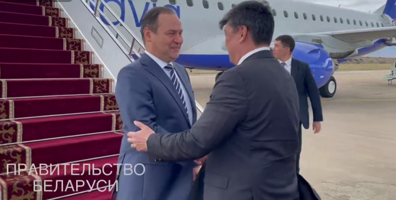 Роман Головченко прилетел в Бишкек